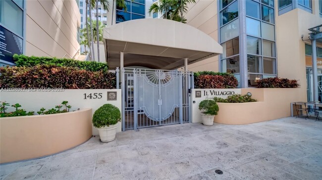 Building Photo - 1455 Ocean Dr