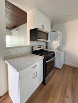 Building Photo - 116 N Helberta Ave