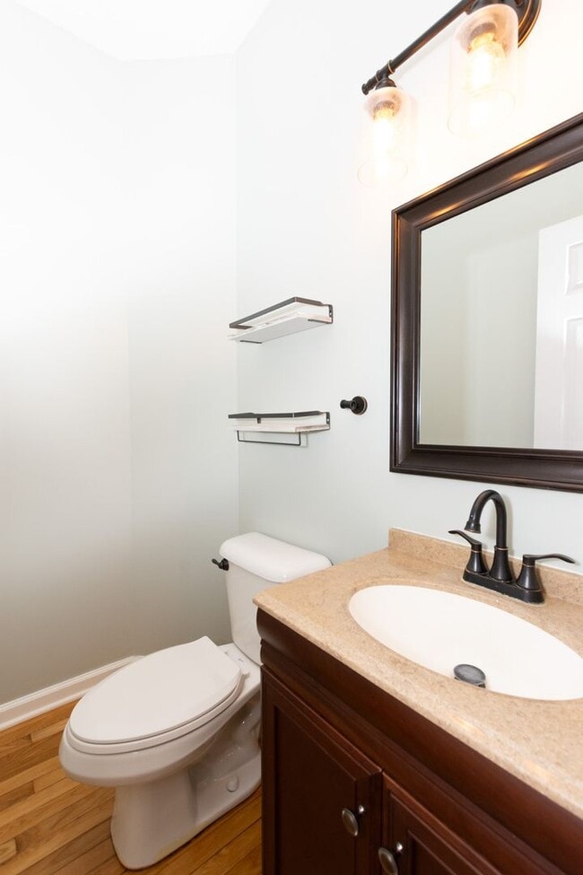 Building Photo - MOVE-IN READY