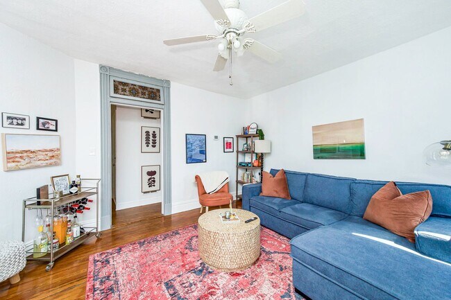 Building Photo - 3203 Parkwood Ave