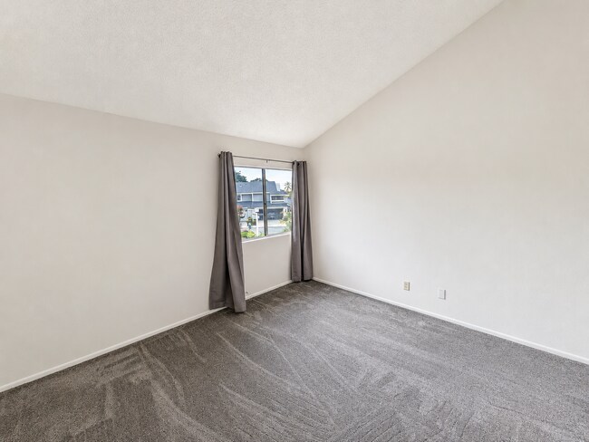 Building Photo - 3727 Mesa Oak Ln