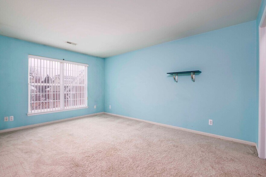 Building Photo - 4289 Berkshire Dr