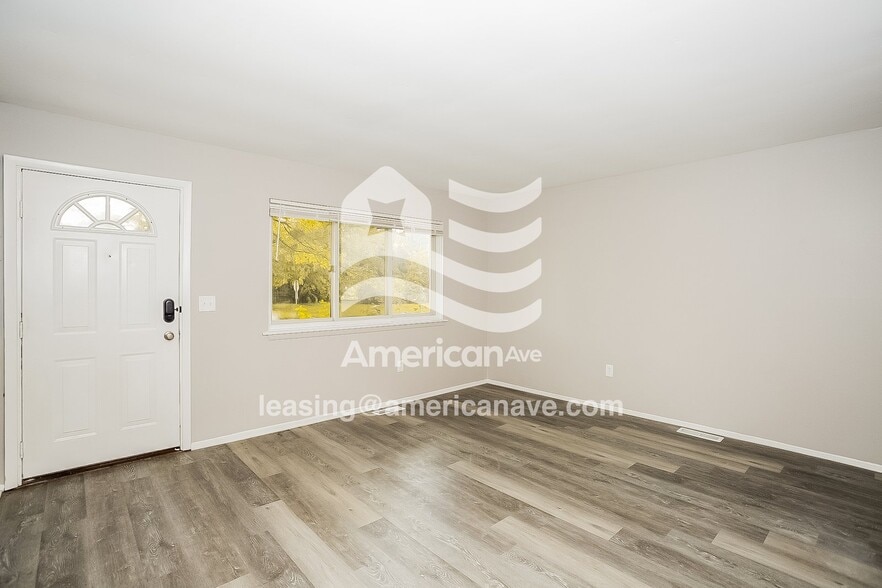 Building Photo - 1957 S Christine St