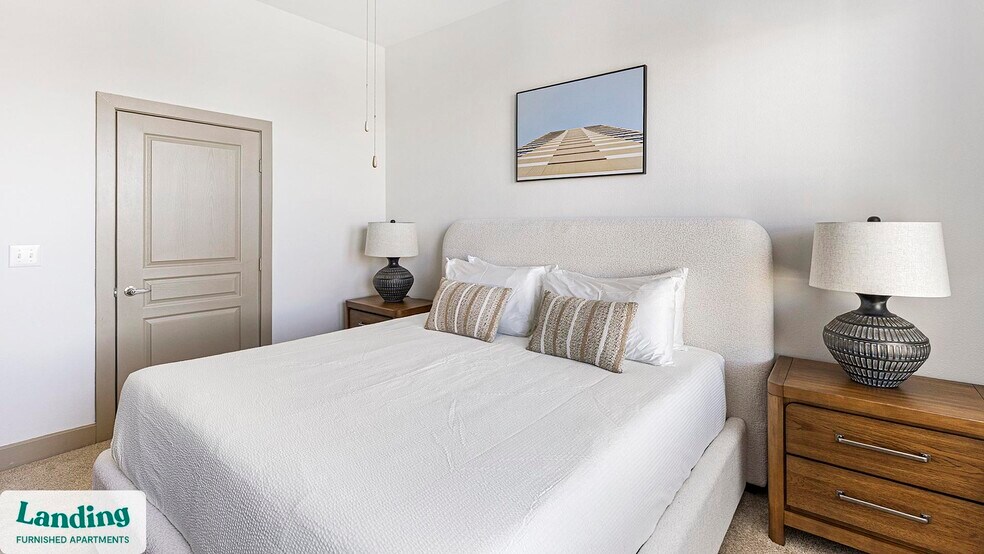 Building Photo - 5005 Galleria Dr