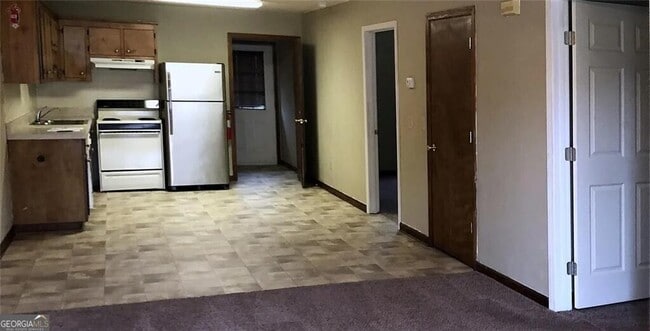 Building Photo - 124 Evergreen Trail SE