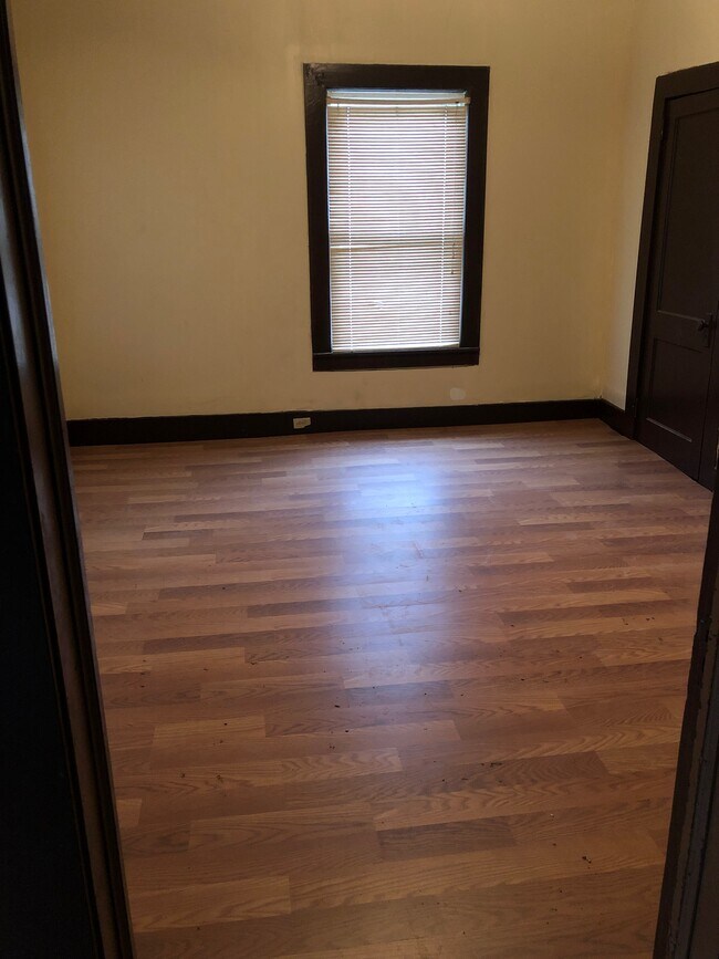 Building Photo - 649 Fulton Ave SW