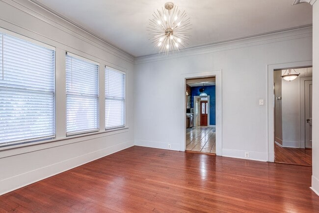 Building Photo - CHARMING 3-BEDROOM HOME IN MONTE VISTA