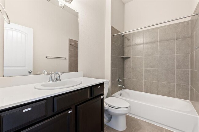 Building Photo - 2260 Hat Bender Lp