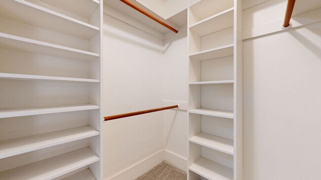 Building Photo - Bright Country Three Bedroom One Bathroom ...