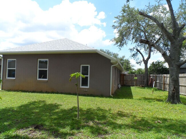 Building Photo - SPRINGVIEW SUBDIVISION, DEBARY. 4 BEDROOM ...