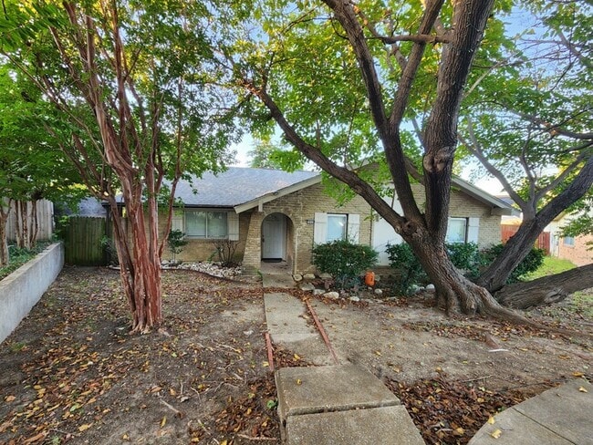 Building Photo - 5022 Collingwood Dr