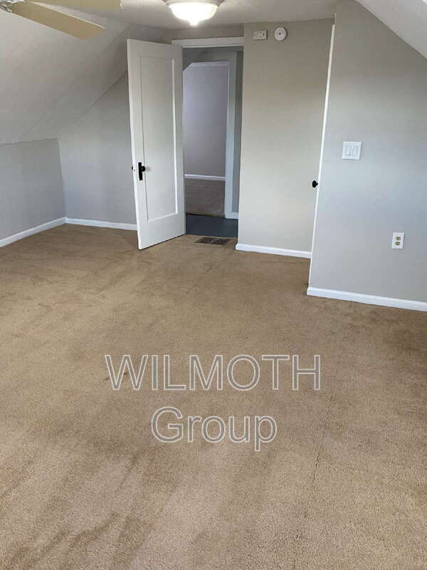 Building Photo - 5338 Winthrop Ave