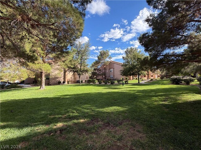 Building Photo - 1150 N Buffalo Dr