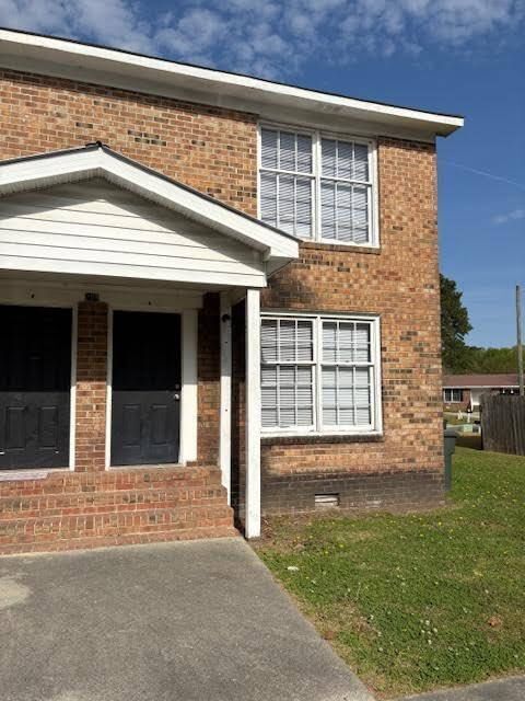 Building Photo - 205 Kristin Dr