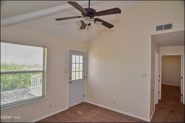 Building Photo - 4613 Robert Holt Dr