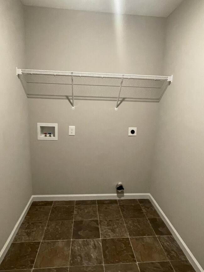 Building Photo - 8241 Zodiac Ln