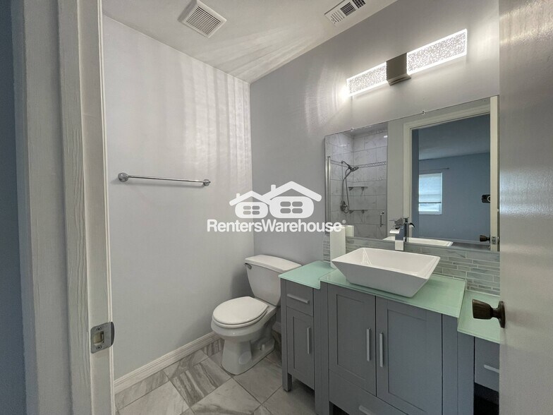 Building Photo - 110 Gloucester Blvd