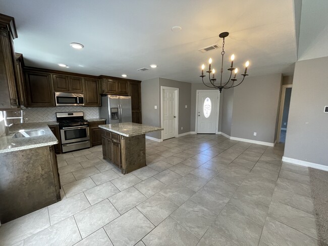 Building Photo - 6122 Stoney Brook Dr
