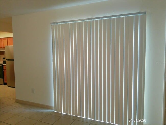 Building Photo - 926 W Carole St