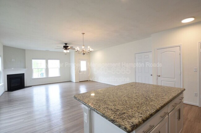 Building Photo - 126 Peck Ln