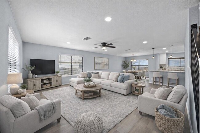 Building Photo - 2928 Donnell Dr