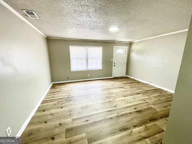 Building Photo - 1595 Winston Dr