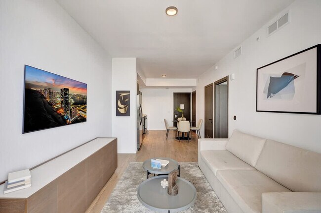 Building Photo - 398 NE 5th St