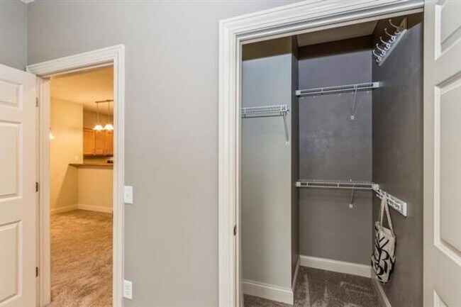 Building Photo - AUGUST 2026!!! Beautiful 2 Bedroom, 2 Bath Condominium in University Heights