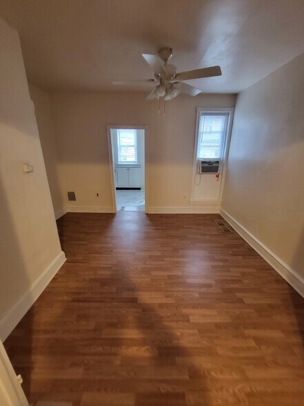 Building Photo - 2905 N Bambrey St