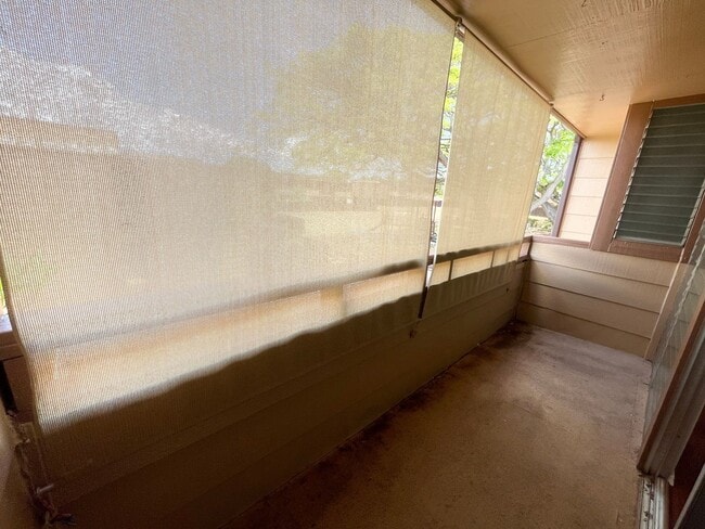 Building Photo - Well Maintained 3 Bed, 2.5 Bath Townhome i...
