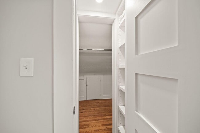 Building Photo - 503 S 3rd St