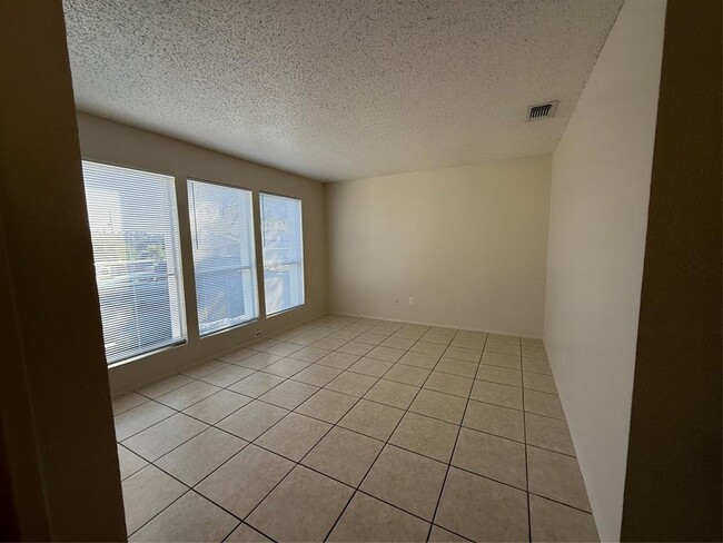 Building Photo - 4305 Acropolis Ct