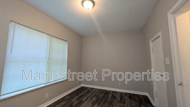 Building Photo - 3500 W Cervantes St