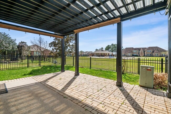 Building Photo - 18723 Cypress Loch Dr