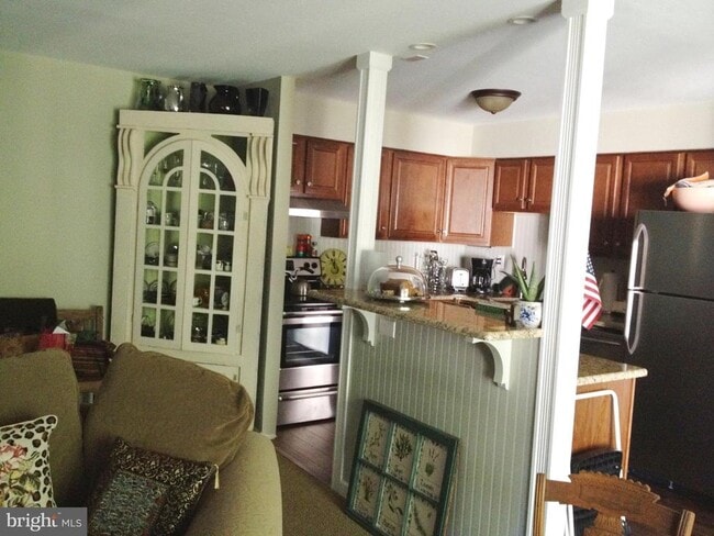 Building Photo - 7 Rockford Rd