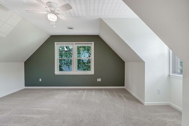 Building Photo - 94 Cleremont Dr