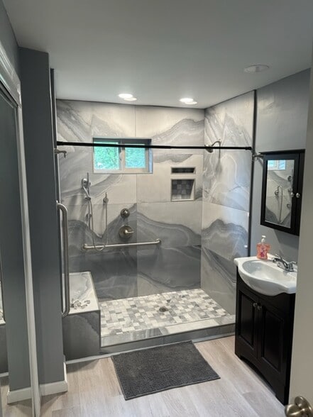 Building Photo - 1385 Elizabeth Ln