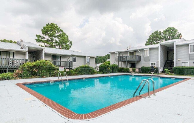 Community Swimming Pool - 1001 Woodland Vlg