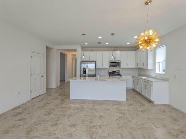 Building Photo - 8125 Sternway Rd