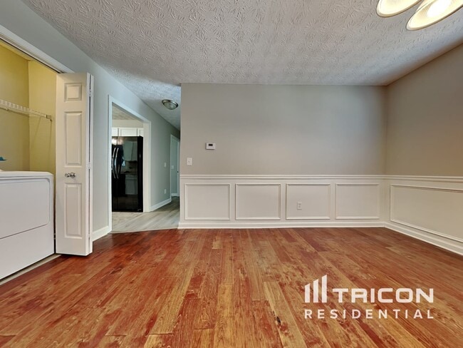 Building Photo - 140 Avery Dr