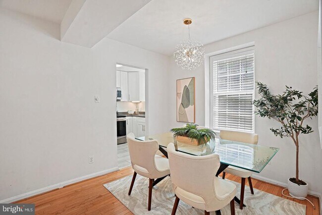 Building Photo - 3610 39th St NW