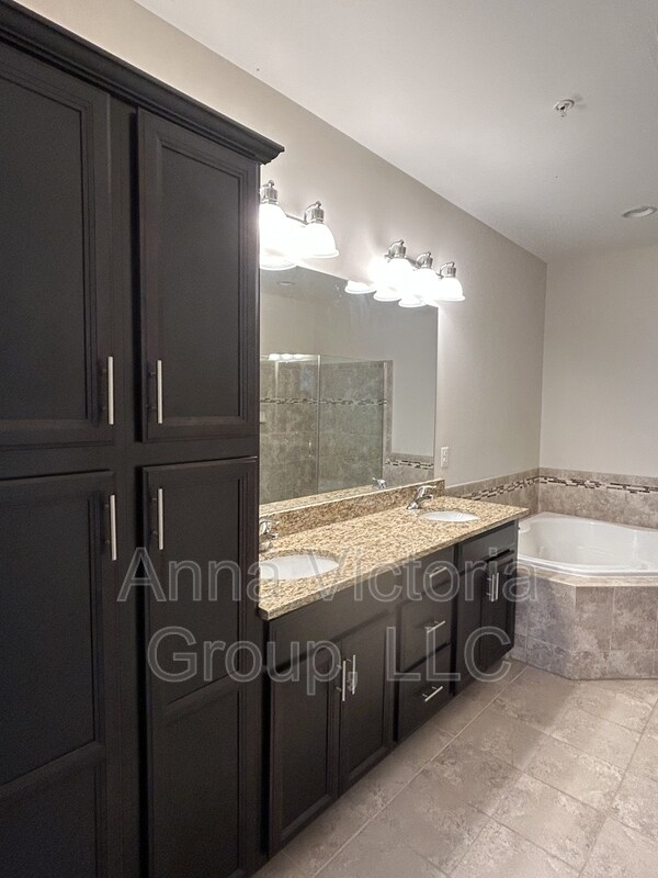 Building Photo - 617 Sprintsail Way