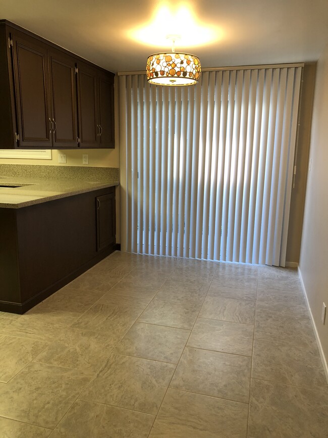 In Kitchen Dining - 7702 Duquesne Pl