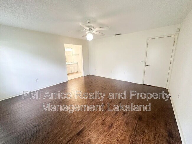 Building Photo - 5721 Manchester Dr W