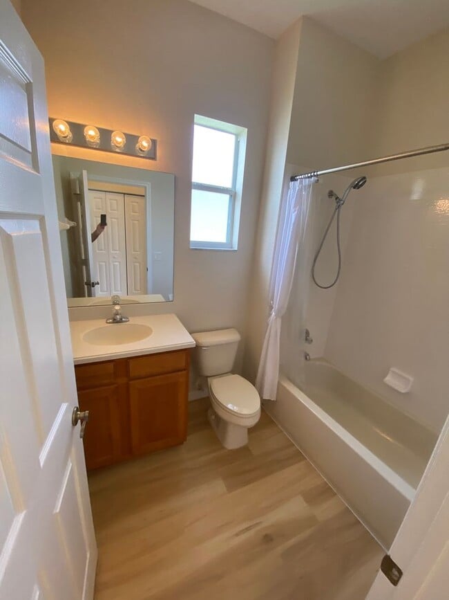 Building Photo - ANNUAL Lease – Unfurnished – Golf Course Lot - Designer Home in the highly sought-after gated com...