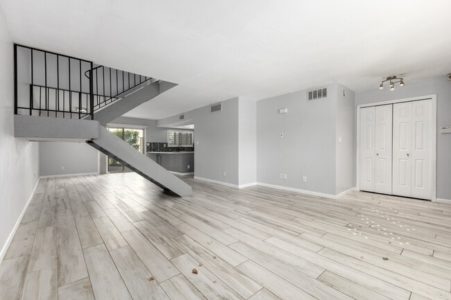 Building Photo - 4938 N 74th St