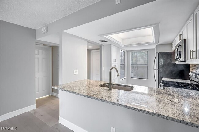 Building Photo - 15206 Parkside Dr