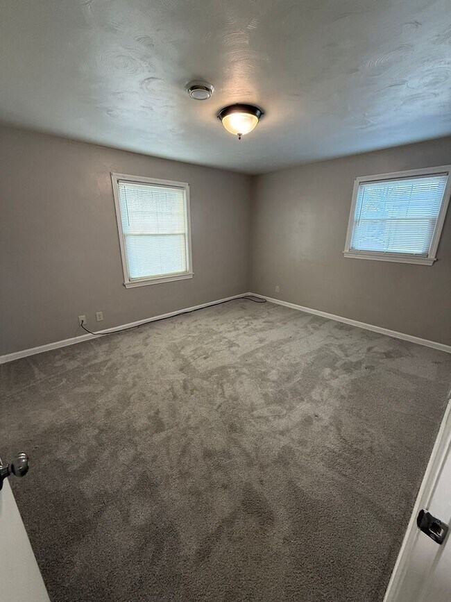 Building Photo - 5111-5113 Allen Drive