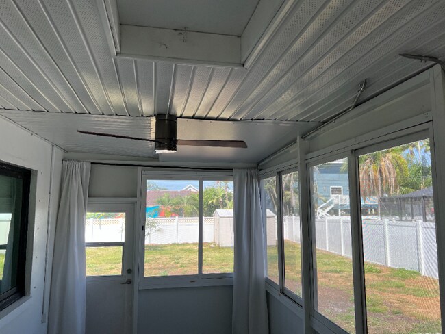 Building Photo - 1748 Bayshore Blvd