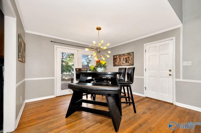 Building Photo - 404 Cloverleaf Dr